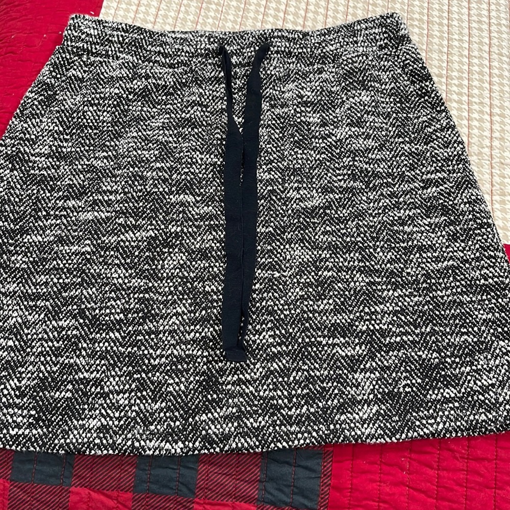 LOFT SKIRT
